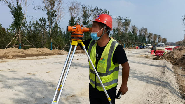 学施工员看什么书好-学施工员看施工书